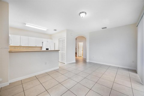 Condo in Homestead, Florida, 3 bedrooms  № 1683856 - photo 2