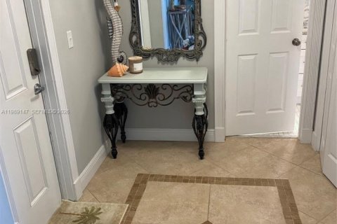 Apartamento en alquiler en Hutchinson Island South, Florida, 2 dormitorios, 102.38 m2 № 2057547 - foto 8