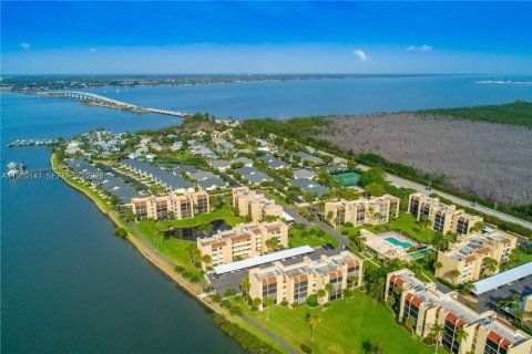 Apartamento en alquiler en Hutchinson Island South, Florida, 2 dormitorios, 102.38 m2 № 2057547 - foto 23