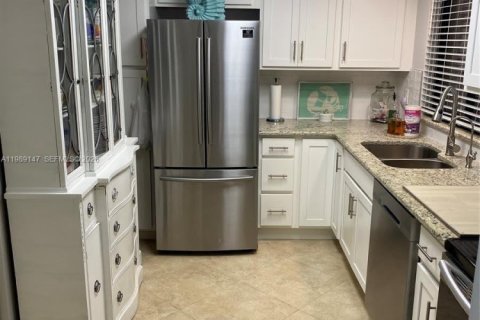 Apartamento en alquiler en Hutchinson Island South, Florida, 2 dormitorios, 102.38 m2 № 2057547 - foto 5