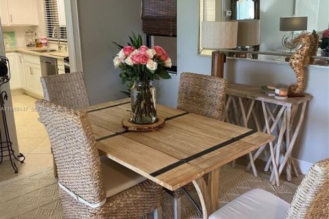 Apartamento en alquiler en Hutchinson Island South, Florida, 2 dormitorios, 102.38 m2 № 2057547 - foto 4