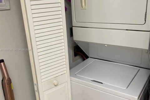 Apartamento en alquiler en Hutchinson Island South, Florida, 2 dormitorios, 102.38 m2 № 2057547 - foto 7