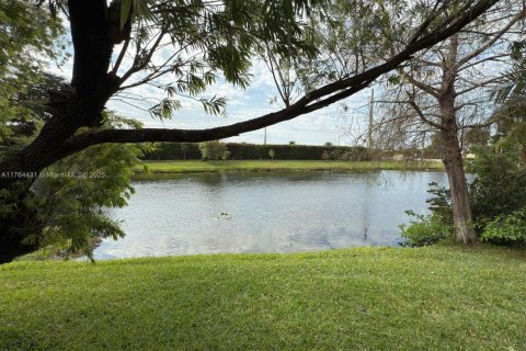 Condo in Boynton Beach, Florida, 1 bedroom  № 1958351 - photo 15