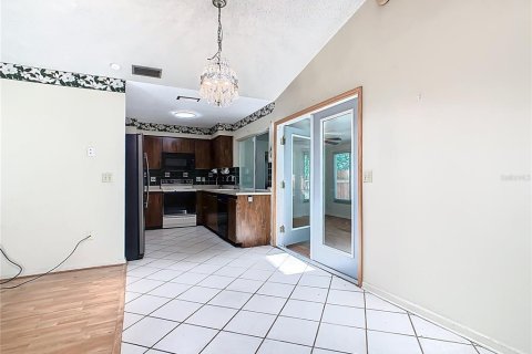 House in Lakeland, Florida 3 bedrooms, 162.02 sq.m. № 1899871 - photo 11