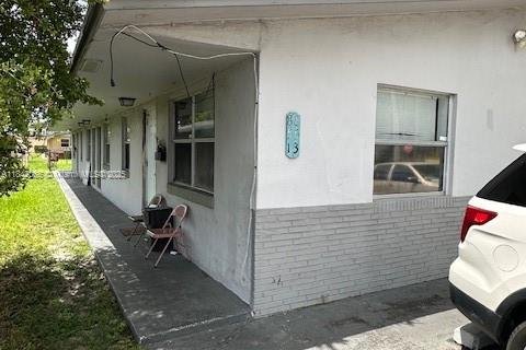 House in Hallandale Beach, Florida 35.3 sq.m. № 1834373 - photo 3