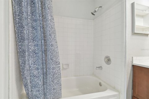 Condo in Tampa, Florida, 3 bedrooms  № 1439521 - photo 15