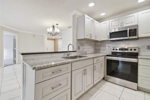 Condo in Tampa, Florida, 3 bedrooms  № 1439521 - photo 6