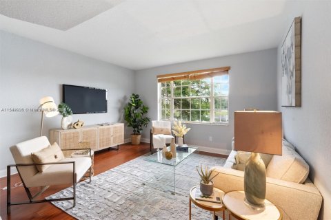 Купить кондоминиум в Санрайз, Флорида 3 спальни, 112.6м2, № 1962674 - фото 2