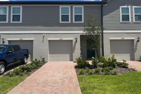 Townhouse in Clermont, Florida 3 bedrooms, 137.22 sq.m. № 1870161 - photo 1