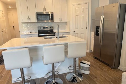 Townhouse in Clermont, Florida 3 bedrooms, 137.22 sq.m. № 1870161 - photo 5