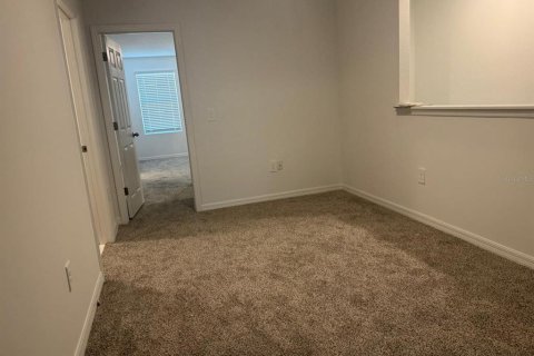 Townhouse in Clermont, Florida 3 bedrooms, 137.22 sq.m. № 1870161 - photo 13