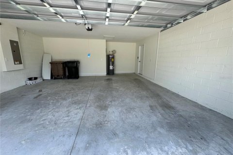 Villa ou maison à louer à Ocala, Floride: 4 chambres, 192.03 m2 № 2379480 - photo 5