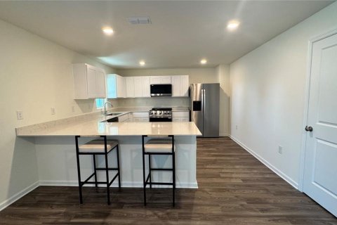 Villa ou maison à louer à Ocala, Floride: 4 chambres, 192.03 m2 № 2379480 - photo 8