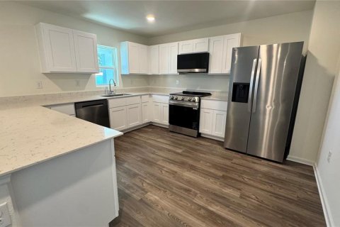 Villa ou maison à louer à Ocala, Floride: 4 chambres, 192.03 m2 № 2379480 - photo 6