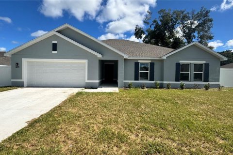 Villa ou maison à louer à Ocala, Floride: 4 chambres, 192.03 m2 № 2379480 - photo 2