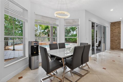 Casa en venta en Miramar, Florida, 4 dormitorios, 332.5 m2 № 2049127 - foto 18