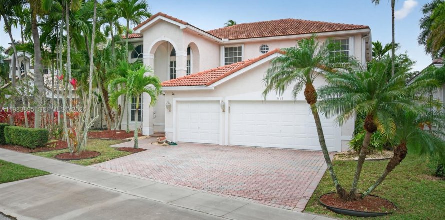 Casa en Miramar, Florida 4 dormitorios, 332.5 m2 № 2049127