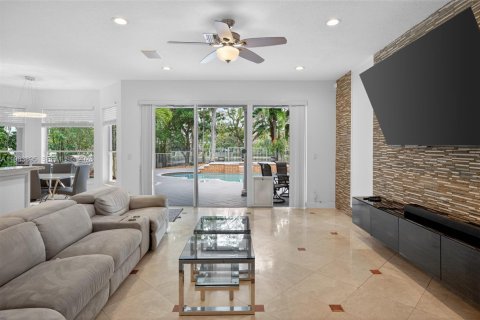 Casa en venta en Miramar, Florida, 4 dormitorios, 332.5 m2 № 2049127 - foto 22