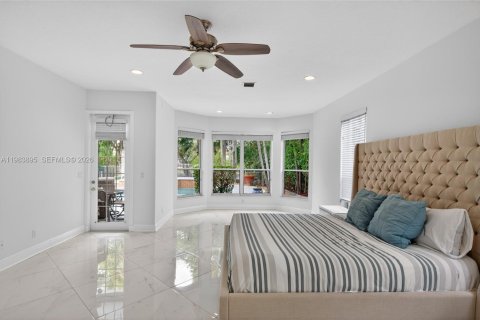 Casa en venta en Miramar, Florida, 4 dormitorios, 332.5 m2 № 2049127 - foto 26