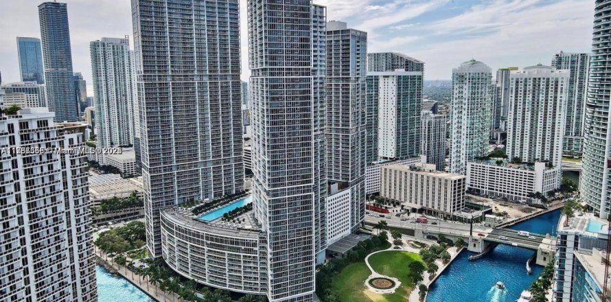 Condo in Miami, Florida, 1 bedroom  № 1486144