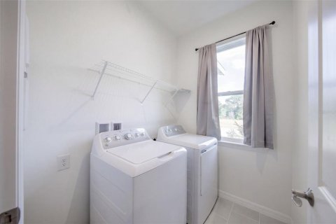 Villa ou maison à vendre à Cocoa, Floride: 3 chambres, 200.11 m2 № 2414989 - photo 19