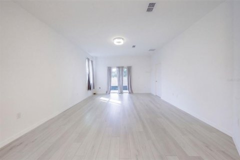 Villa ou maison à vendre à Cocoa, Floride: 3 chambres, 200.11 m2 № 2414989 - photo 5