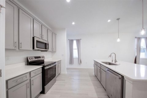 Villa ou maison à vendre à Cocoa, Floride: 3 chambres, 200.11 m2 № 2414989 - photo 9
