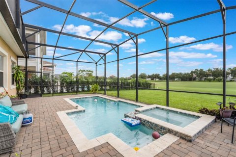 Casa en venta en Orlando, Florida, 5 dormitorios, 393.72 m2 № 1899209 - foto 25