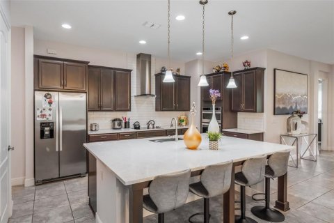 Casa en venta en Orlando, Florida, 5 dormitorios, 393.72 m2 № 1899209 - foto 15