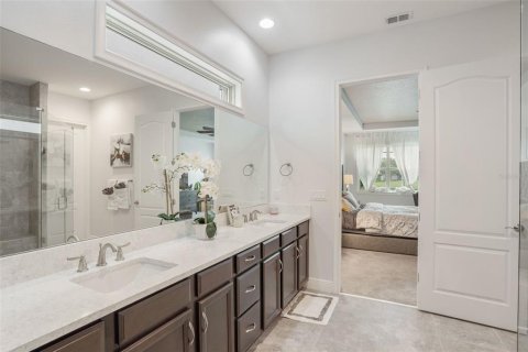 Casa en venta en Orlando, Florida, 5 dormitorios, 393.72 m2 № 1899209 - foto 30