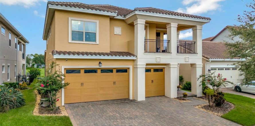 Casa en Orlando, Florida 5 dormitorios, 393.72 m2 № 1899209