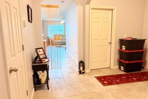 Casa en venta en Port St. Lucie, Florida, 4 dormitorios, 169.73 m2 № 2241383 - foto 18