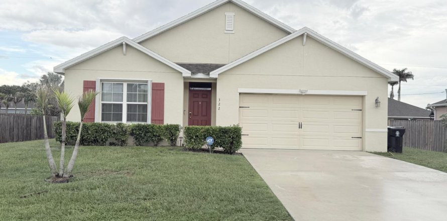 Casa en Port St. Lucie, Florida 4 dormitorios, 169.73 m2 № 2241383