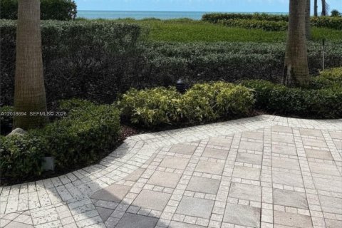 Copropriété à vendre à Sunny Isles Beach, Floride № 2256596 - photo 9