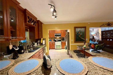 Купить виллу или дом в Майами, Флорида 1 комната, 164.62м2, № 1925838 - фото 27