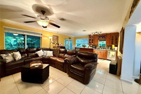 Купить виллу или дом в Майами, Флорида 1 комната, 164.62м2, № 1925838 - фото 6