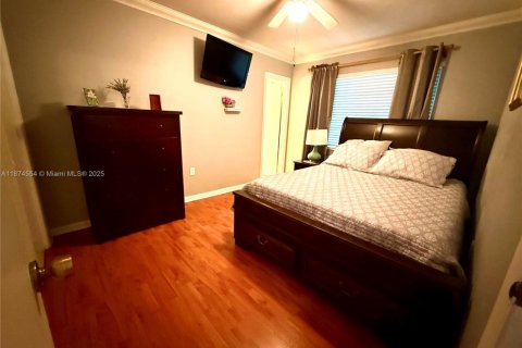 Купить виллу или дом в Майами, Флорида 1 комната, 164.62м2, № 1925838 - фото 17