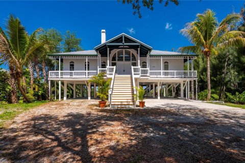 Villa ou maison à vendre à Punta Gorda, Floride: 3 chambres, 157 m2 № 2149208 - photo 2