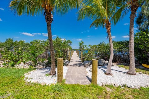 Villa ou maison à vendre à Punta Gorda, Floride: 3 chambres, 157 m2 № 2149208 - photo 5
