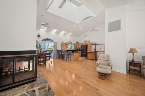 Villa ou maison à vendre à Punta Gorda, Floride: 3 chambres, 157 m2 № 2149208 - photo 18