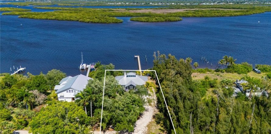 Villa ou maison à Punta Gorda, Floride 3 chambres, 157 m2 № 2149208