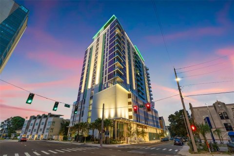 Copropriété à vendre à Saint Petersburg, Floride: 2 chambres, 144 m2 № 2380364 - photo 2
