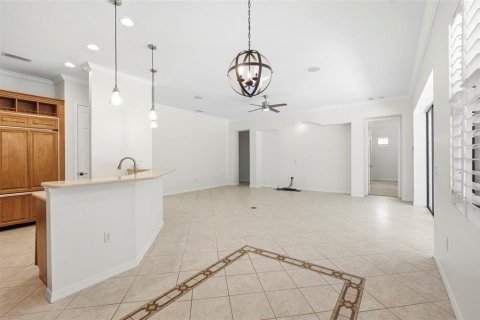 House in Bradenton, Florida 3 bedrooms, 296.08 sq.m. № 2220334 - photo 23