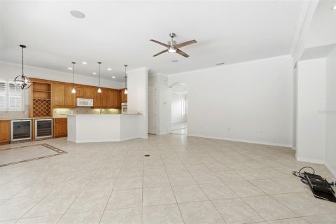 House in Bradenton, Florida 3 bedrooms, 296.08 sq.m. № 2220334 - photo 18