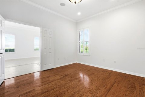 House in Bradenton, Florida 3 bedrooms, 296.08 sq.m. № 2220334 - photo 15