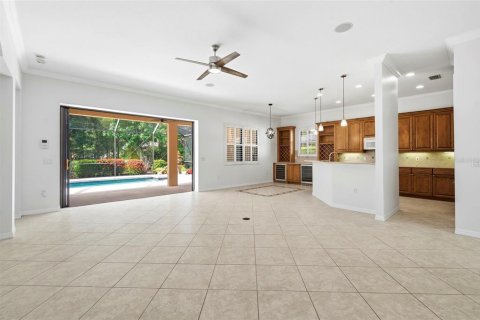 House in Bradenton, Florida 3 bedrooms, 296.08 sq.m. № 2220334 - photo 17