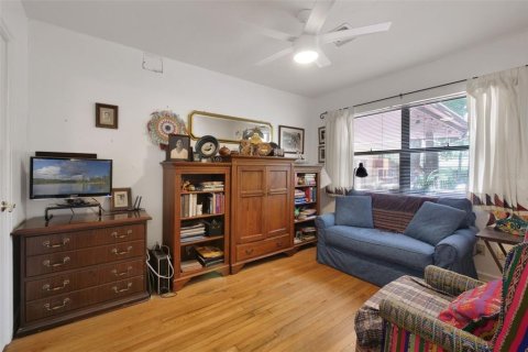 Casa en venta en Orlando, Florida, 4 dormitorios, 209.87 m2 № 2195820 - foto 22