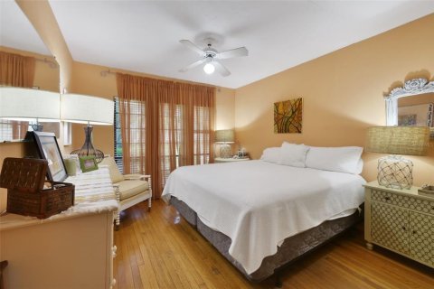 Casa en venta en Orlando, Florida, 4 dormitorios, 209.87 m2 № 2195820 - foto 18