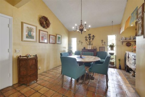 Casa en venta en Orlando, Florida, 4 dormitorios, 209.87 m2 № 2195820 - foto 10