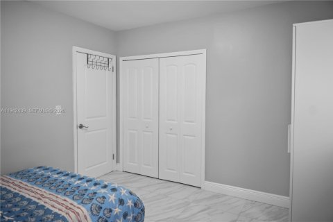 Villa ou maison à louer à Miami, Floride: 3 chambres, 130.81 m2 № 1999205 - photo 19